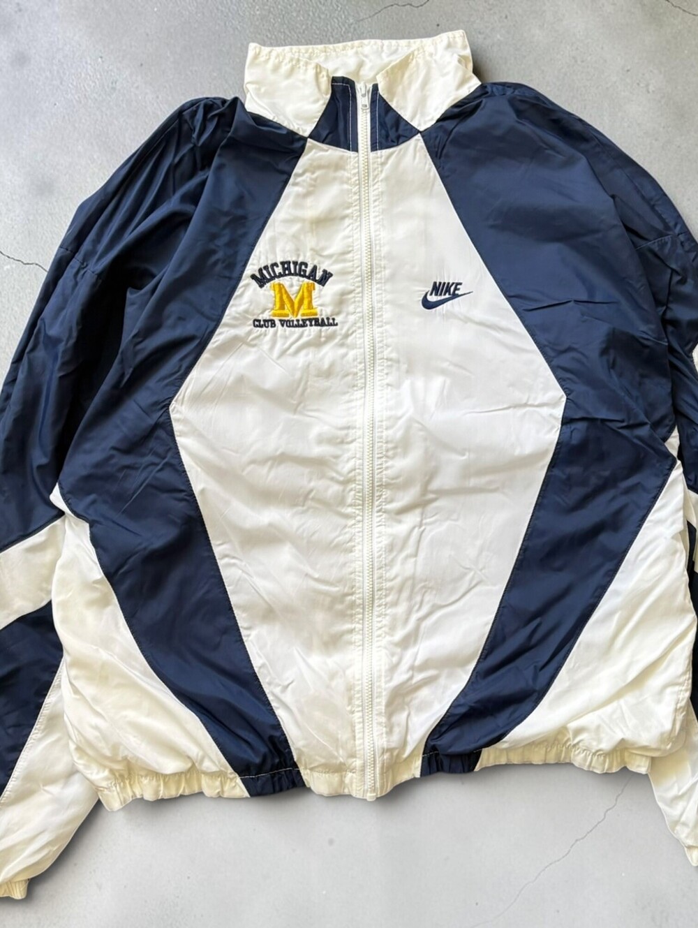 Vintage 90s University of Michigan Team Issued Nike Volleyball Winbreaker Jacket